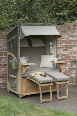 Strandkorb Spiekeroog Teak PE Grey Dessin 510 17 Strandkorb Spiekeroog Teak PE Grey Dessin 510 -Schemel Shop 01234 Strandkorb Spiekeroog Teak grey 534 milieu20281229 2