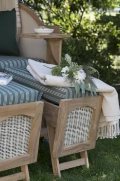 Strandkorb Amrum Teak PE Shell Dessin 562 -Schemel Shop 01404 Strandkorb Amrum Teak Bullauge shell 504 milieu20281029 4