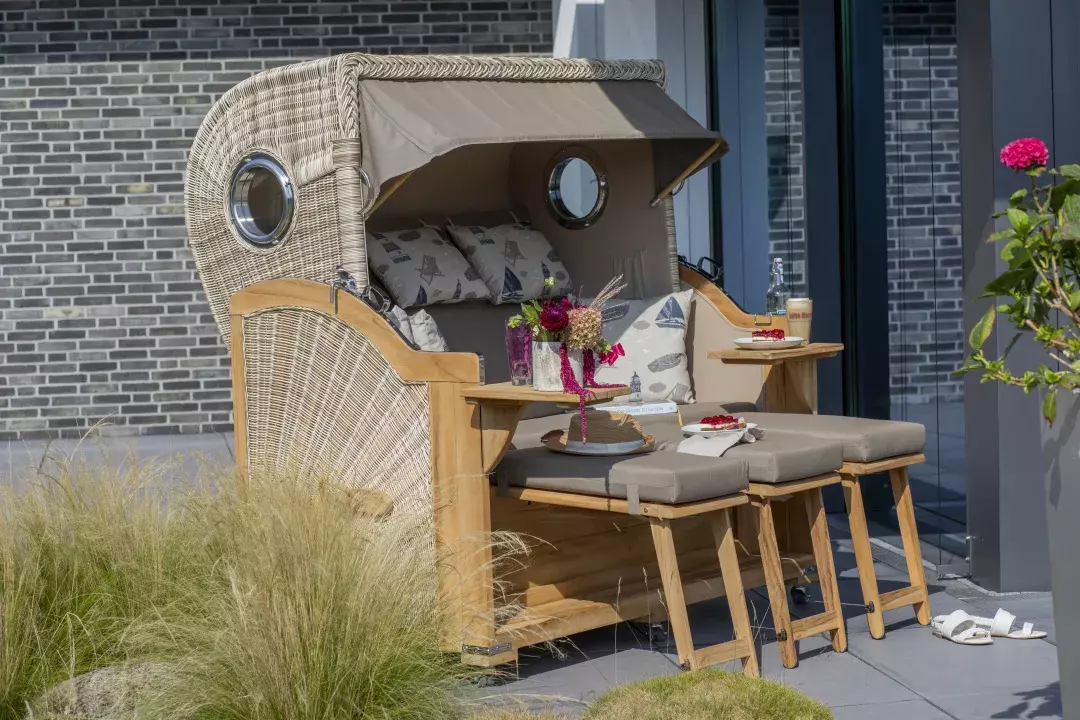 Strandkorb Norderney XXL Teak Bullauge PE Shell Dessin 550 7 Strandkorb Norderney XXL Teak Bullauge PE Shell Dessin 550 – Bild 5