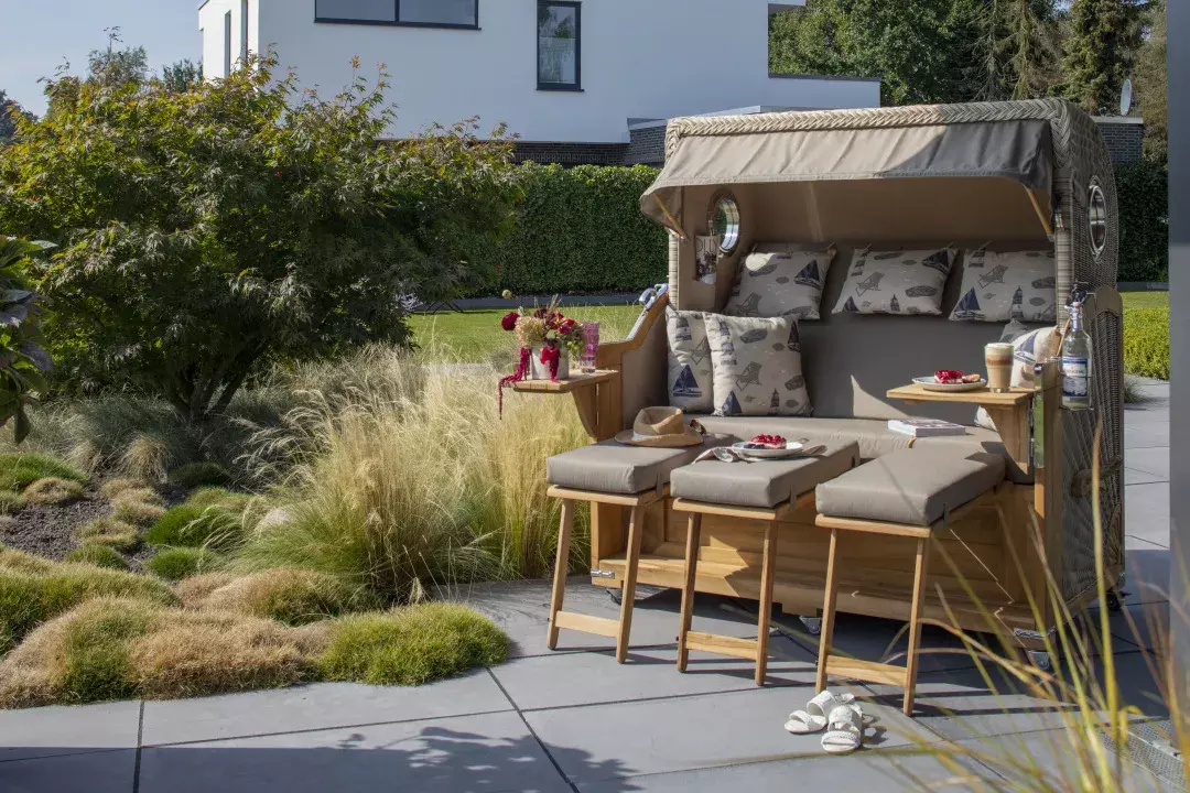 Strandkorb Norderney XXL Teak Bullauge PE Shell Dessin 504 8 Strandkorb Norderney XXL Teak Bullauge PE Shell Dessin 504 – Bild 6