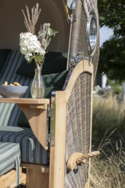 Strandkorb Amrum Teak PE Grey Dessin 506 -Schemel Shop MP01902 Strandkorb Amrum Teak Bullauge grey 504 milieu20281729