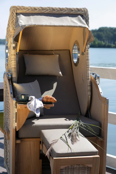 Strandkorb Amrum Single Bullauge Teak PE Shell Dessin 537 – Bild 5