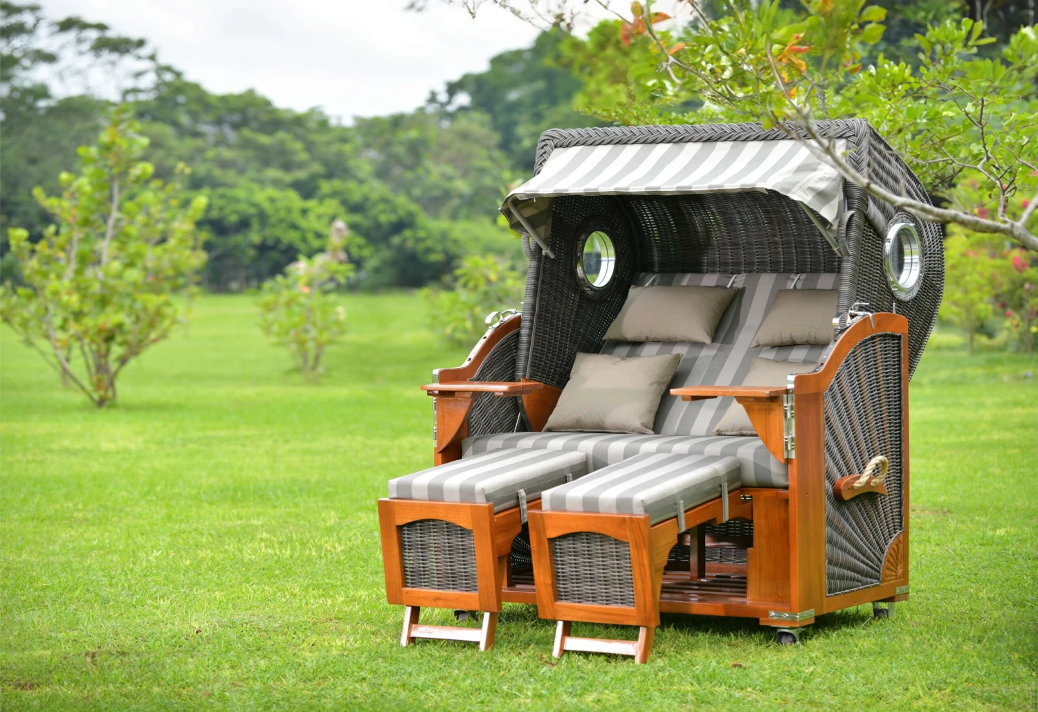 Strandkorb Komplettset Koos Mahagoni PE Grey Dessin Grau Gestreift 9 Strandkorb Komplettset Koos Mahagoni PE Grey Dessin Grau Gestreift – Bild 7