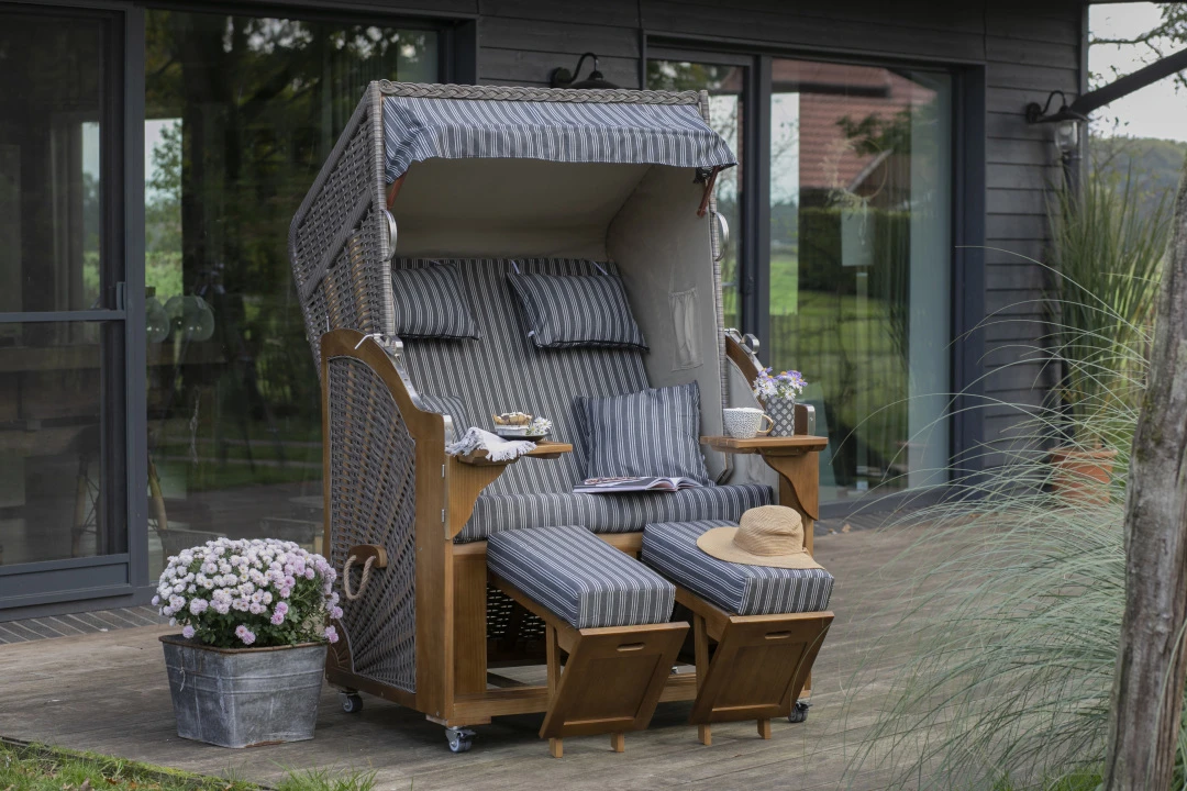 Strandkorb Schleswig Pinie Braun PE Mokka Dessin 558 5 Strandkorb Schleswig Pinie Braun PE Mokka Dessin 558 – Bild 3