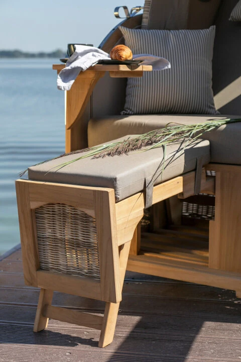 Strandkorb Amrum Single Bullauge Teak PE Shell Dessin 506 8 Strandkorb Amrum Single Bullauge Teak PE Shell Dessin 506 – Bild 6