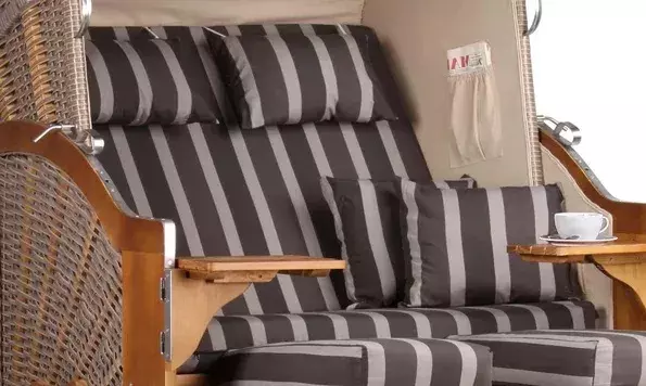 Strandkorb Schleswig Pinie Braun PE Mokka Dessin 554 4 Strandkorb Schleswig Pinie Braun PE Mokka Dessin 554 – Bild 2