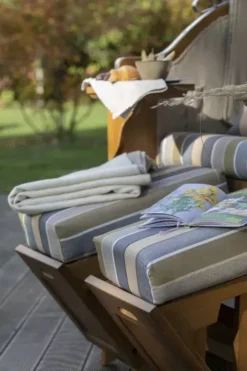 Strandkorb Schleswig Pinie Braun PE Mokka Dessin 557 11 Strandkorb Schleswig Pinie Braun PE Mokka Dessin 557 -Schemel Shop strandkorb schleswig grey variante1 bl02365 42